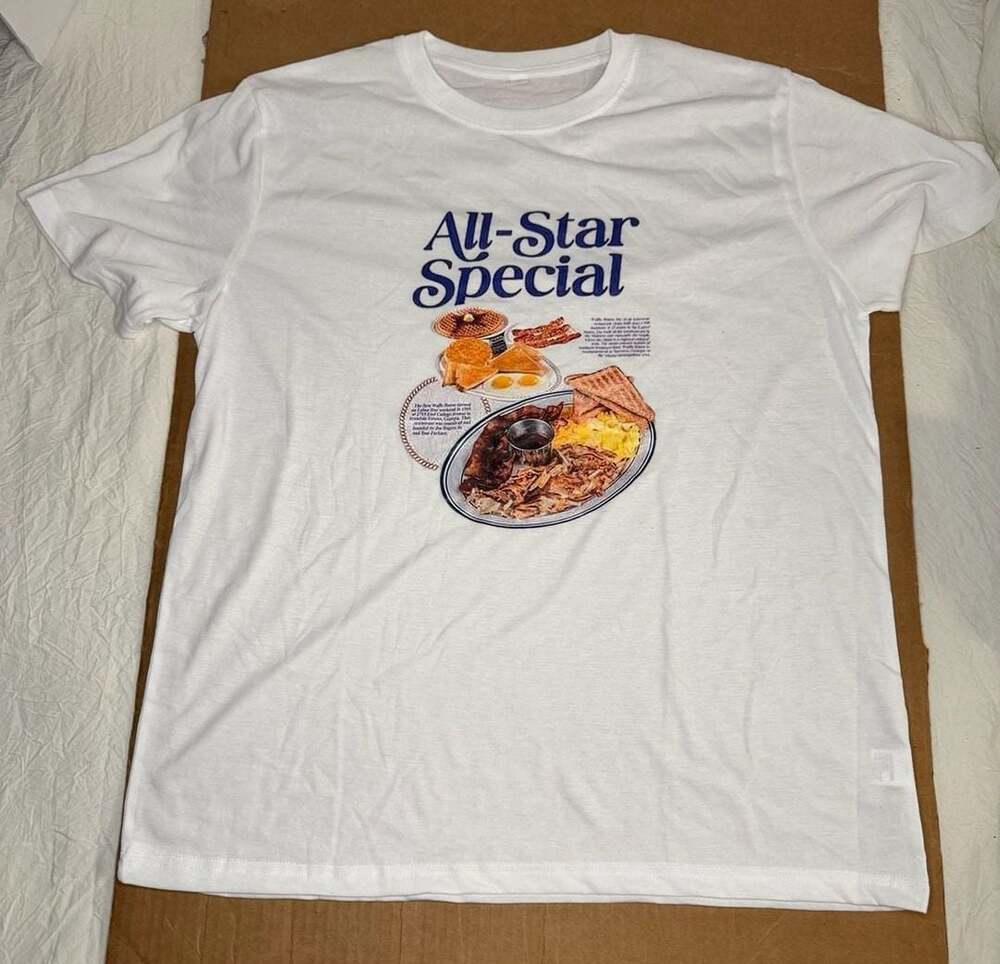 All-Star Special Breakfast Waffle & Eggs Print T-Shirt White Size L NWOT